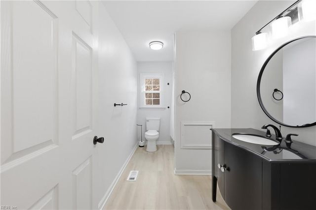 949 Lindsley DR, Virginia Beach, VA 23454