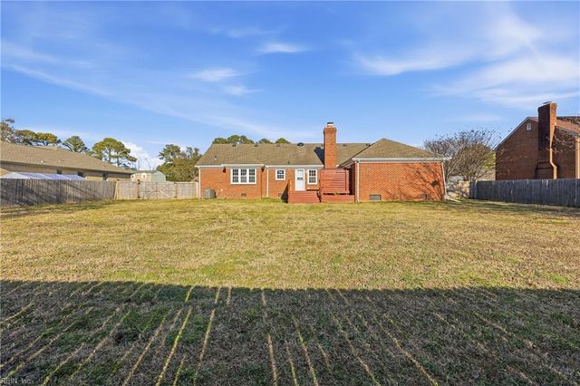 949 Lindsley DR, Virginia Beach, VA 23454