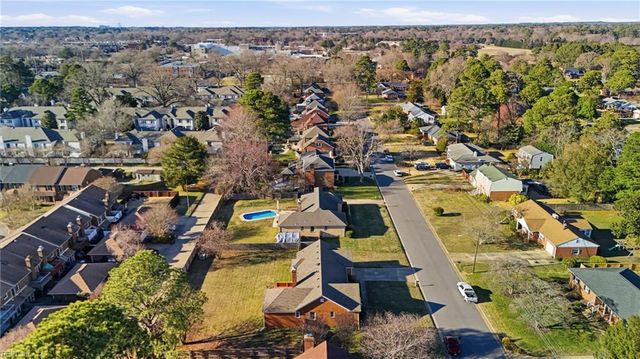 949 Lindsley DR, Virginia Beach, VA 23454