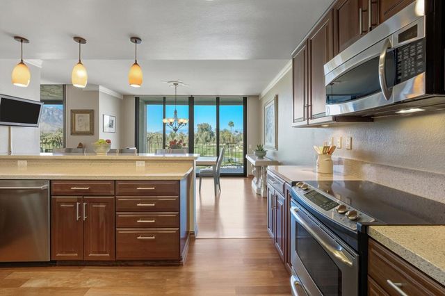 910 Island Drive 408, Rancho Mirage, CA 92270