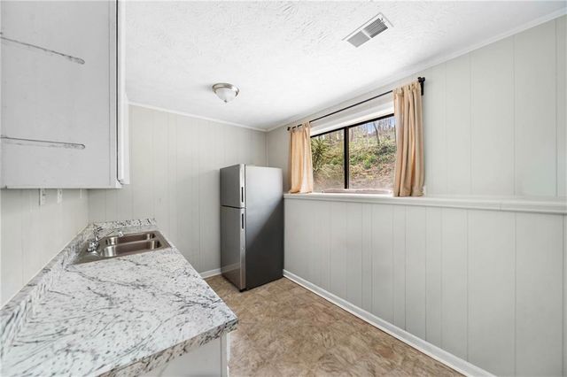 5121 Heather Road SE, Smyrna, GA 30082