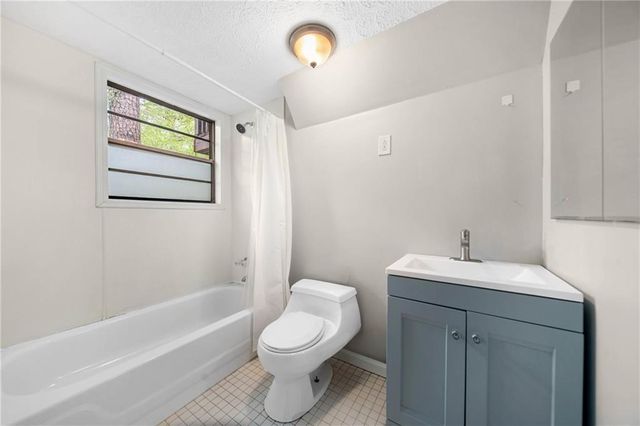 5121 Heather Road SE, Smyrna, GA 30082