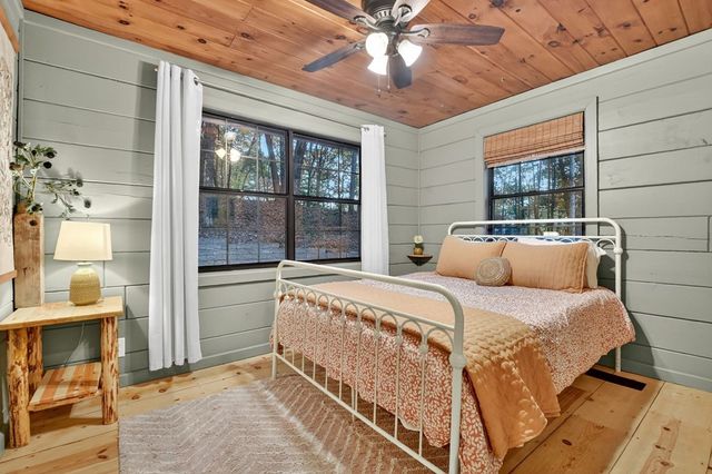 50 Lakeview Dr, Cherry Log, GA 30522