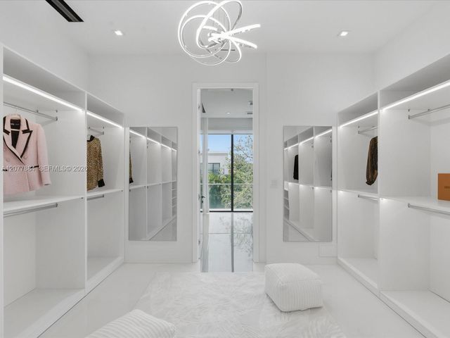 301 190th Street, Sunny Isles Beach, FL 33160