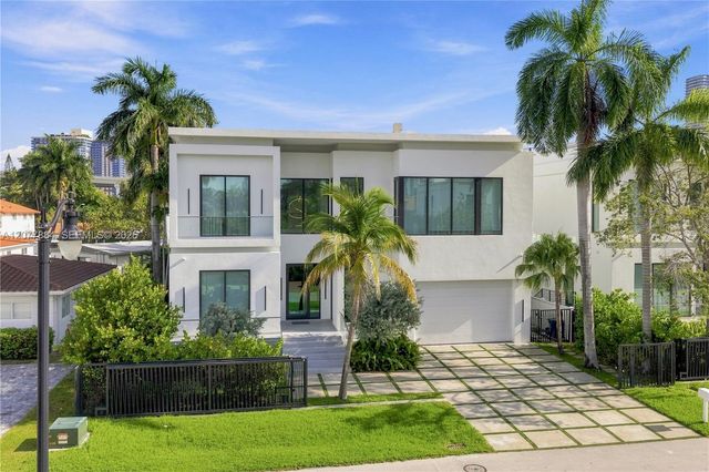 301 190th Street, Sunny Isles Beach, FL 33160