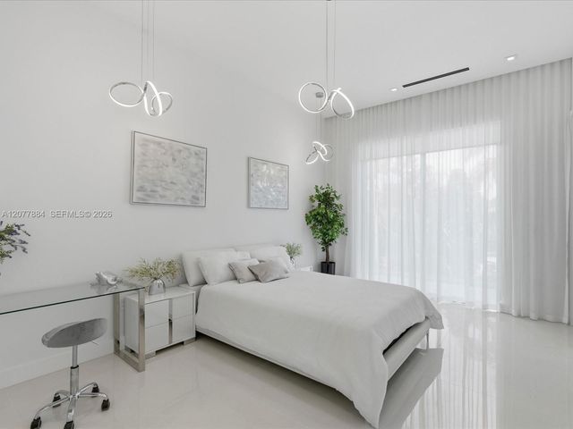 301 190th Street, Sunny Isles Beach, FL 33160