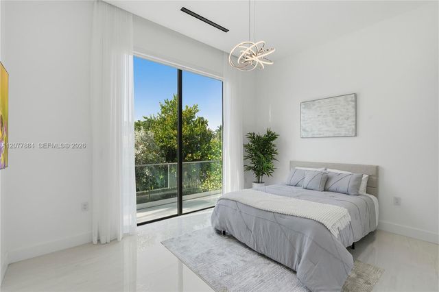301 190th Street, Sunny Isles Beach, FL 33160