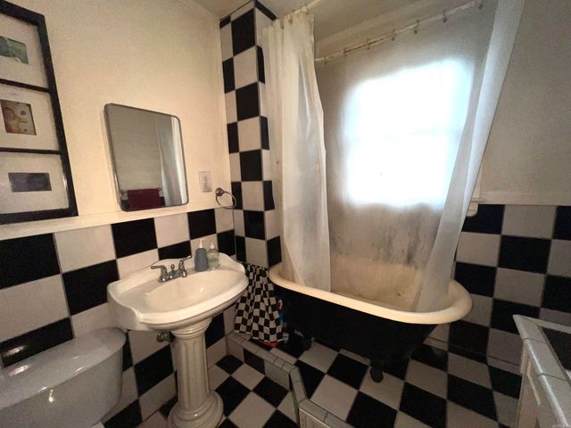 827 W Main Street, Piggott, AR 72454