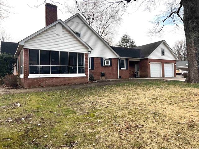 827 W Main Street, Piggott, AR 72454