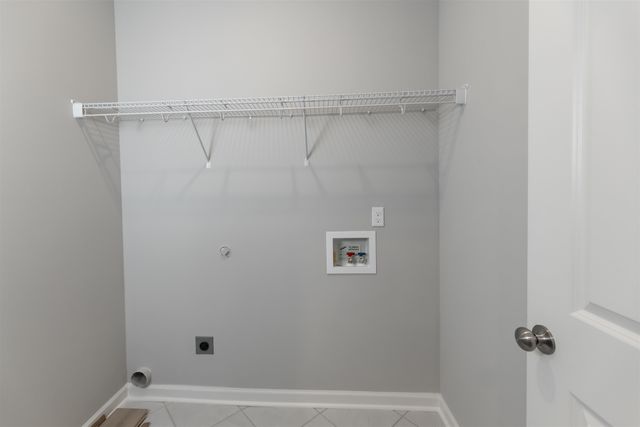 8667 COLLETON WAY, Cordova, TN 38018