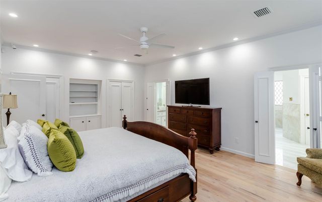 11712 Forest Court, Dallas, TX 75230