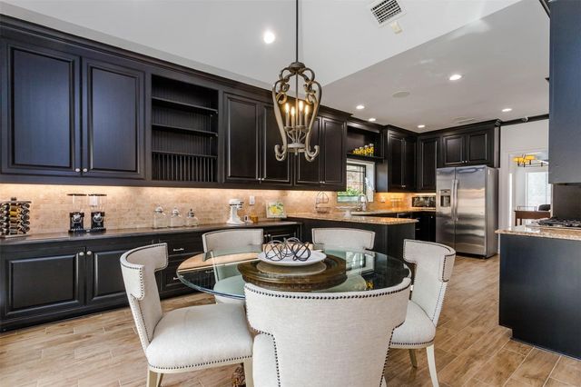 11712 Forest Court, Dallas, TX 75230