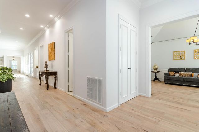 11712 Forest Court, Dallas, TX 75230