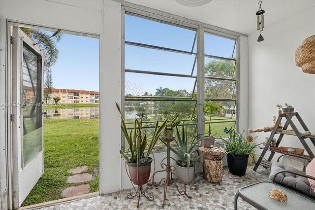 2741 N Pine Island Rd 111, Sunrise, FL 33322
