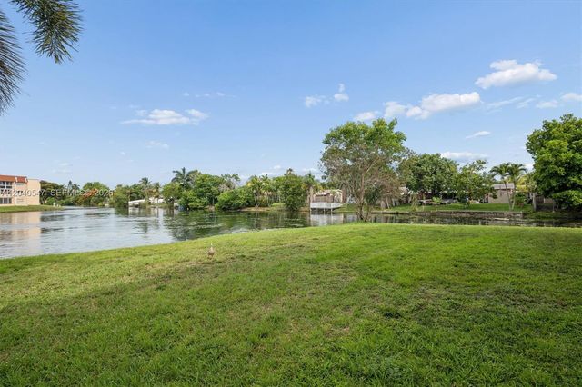 2741 N Pine Island Rd 111, Sunrise, FL 33322