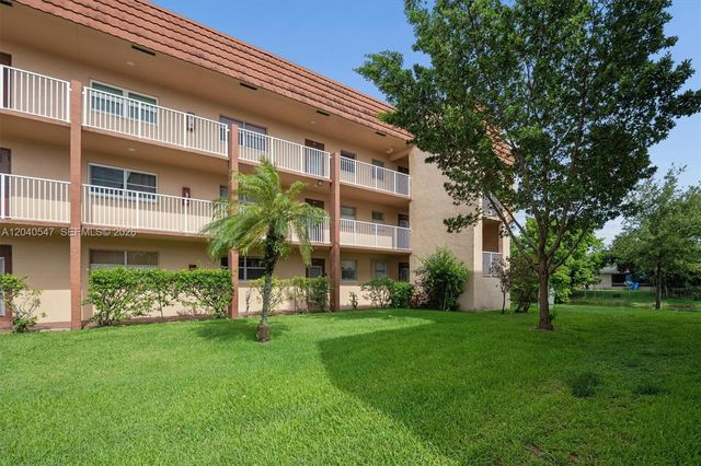 2741 N Pine Island Rd 111, Sunrise, FL 33322