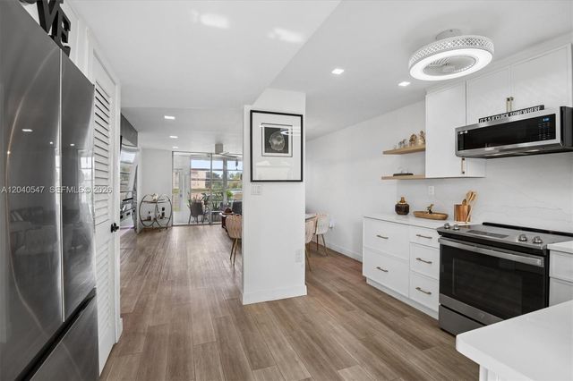 2741 N Pine Island Rd 111, Sunrise, FL 33322