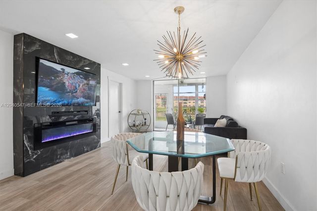 2741 N Pine Island Rd 111, Sunrise, FL 33322