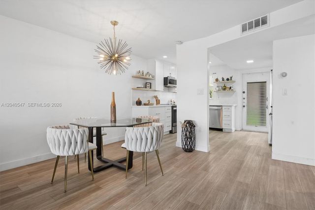 2741 N Pine Island Rd 111, Sunrise, FL 33322