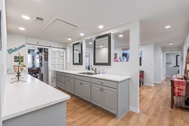 925 W Mitchell Street 1, Arlington, TX 76013