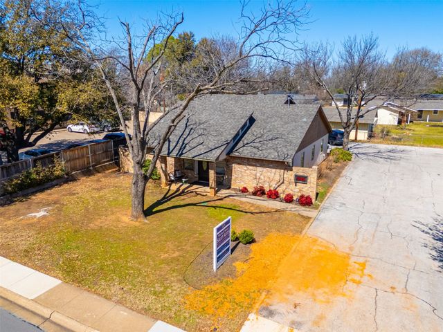925 W Mitchell Street 1, Arlington, TX 76013