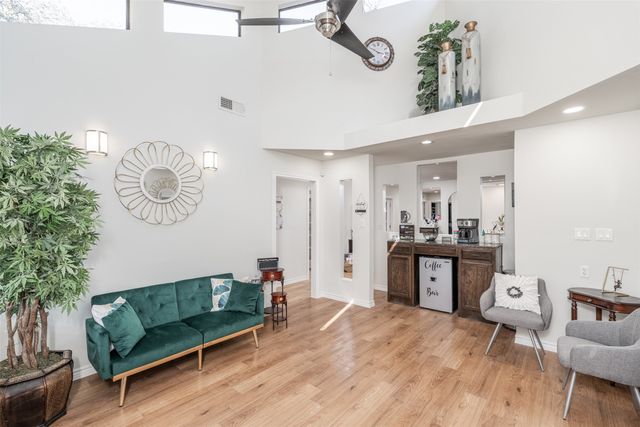 925 W Mitchell Street 1, Arlington, TX 76013