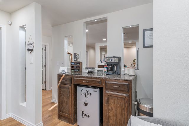 925 W Mitchell Street 1, Arlington, TX 76013