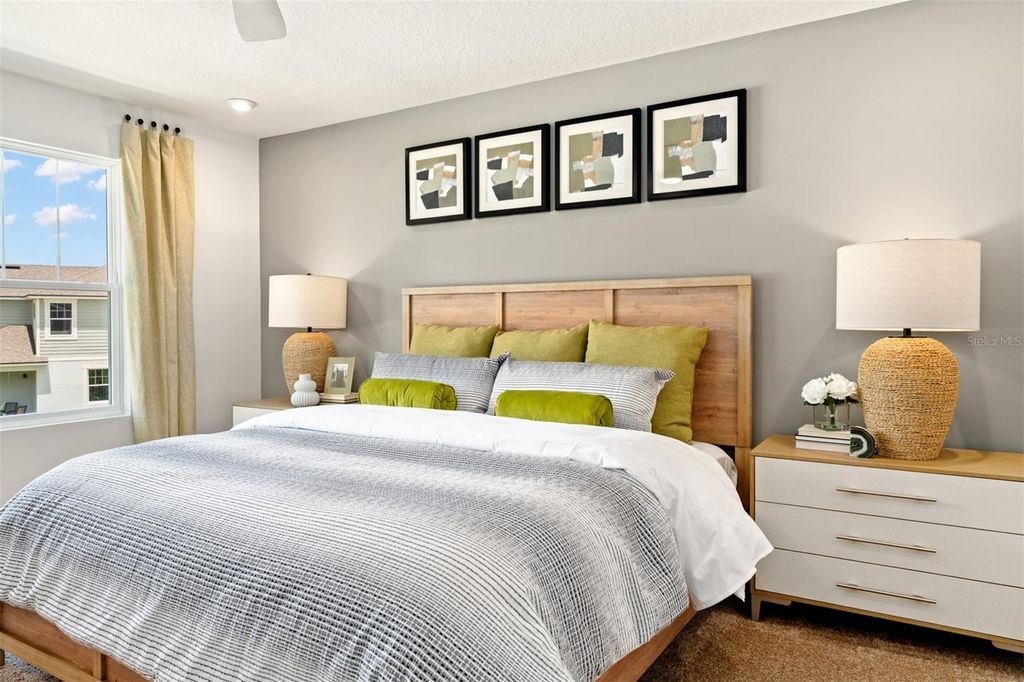 Image 15 of property listing at 2951 CAMELLIA FLOWER STREET, Apopka, FL 32703