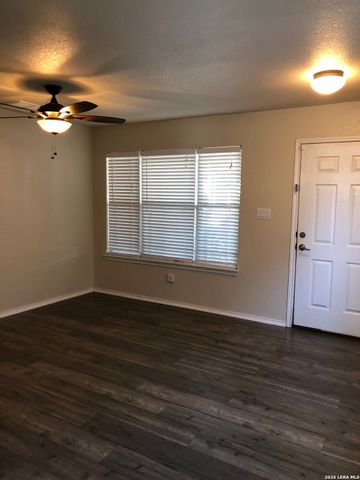 8755 Sunview, San Antonio, TX 78224