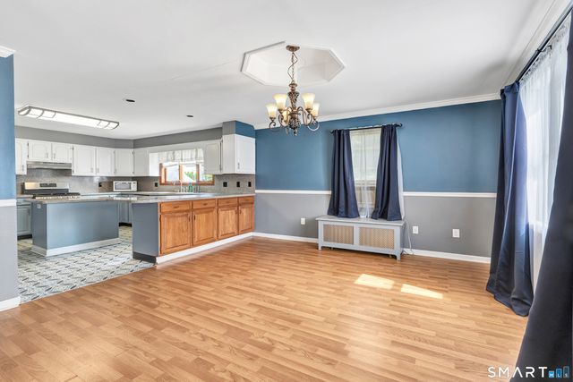 72 Bennett Avenue, Waterbury, CT 06708