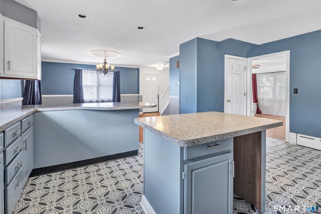 72 Bennett Avenue, Waterbury, CT 06708