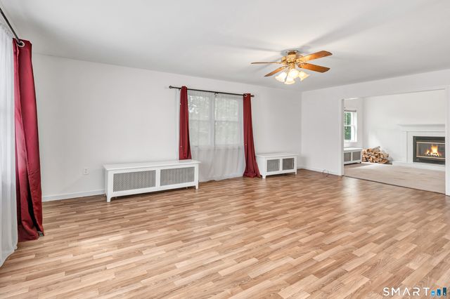 72 Bennett Avenue, Waterbury, CT 06708