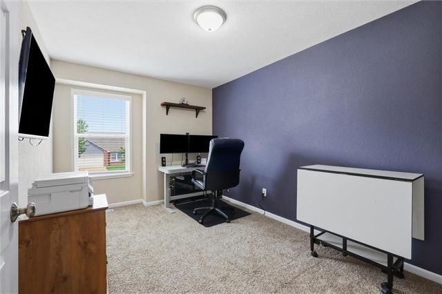 2005 E 24th Terrace, Lawrence, KS 66046