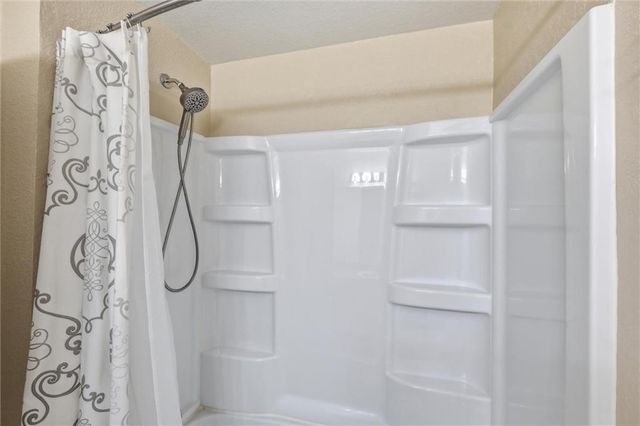 2005 E 24th Terrace, Lawrence, KS 66046