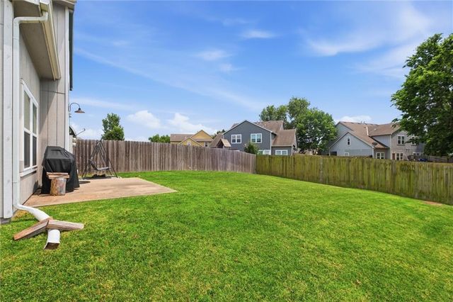 2005 E 24th Terrace, Lawrence, KS 66046