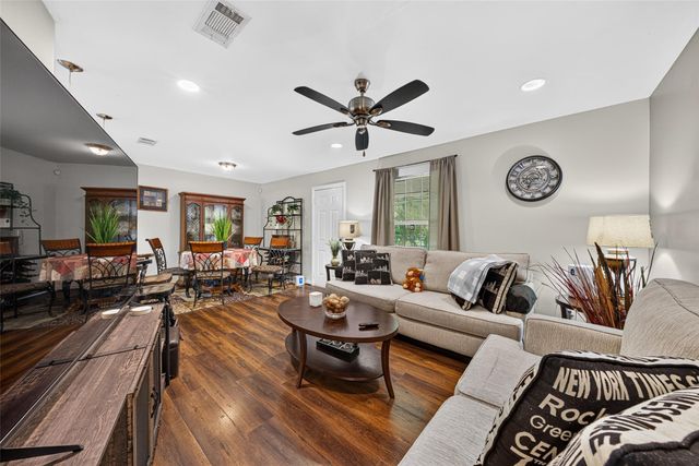 6039 Willow Glen Drive, Houston, TX 77033