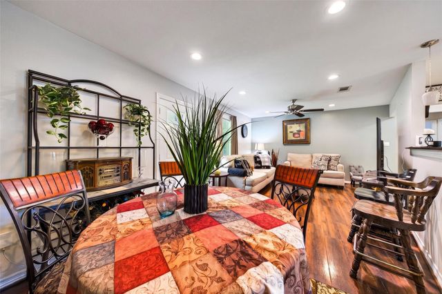 6039 Willow Glen Drive, Houston, TX 77033
