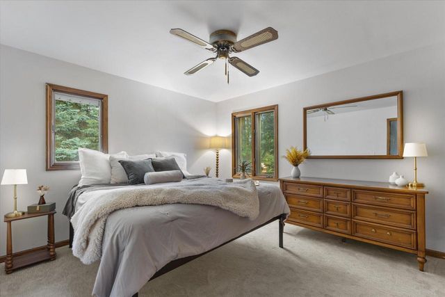 W265N6553 Beacon Hills CIRCLE, Lisbon, WI 53089