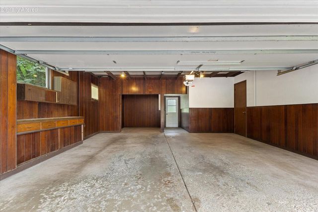 W265N6553 Beacon Hills CIRCLE, Lisbon, WI 53089