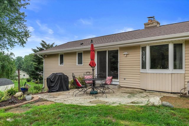 W265N6553 Beacon Hills CIRCLE, Lisbon, WI 53089