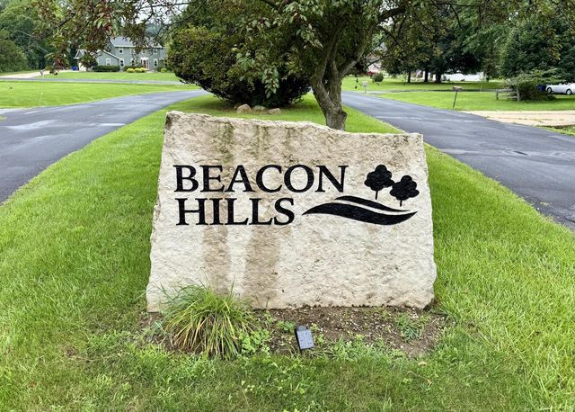 W265N6553 Beacon Hills CIRCLE, Lisbon, WI 53089