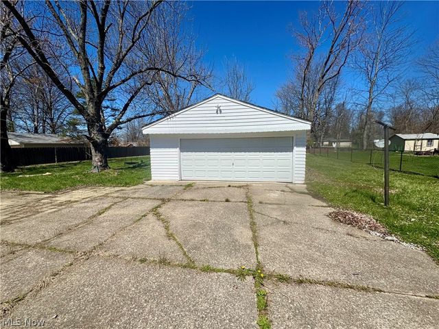 7407 Hawk Avenue, Mentor, OH 44060