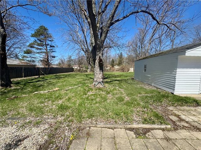 7407 Hawk Avenue, Mentor, OH 44060