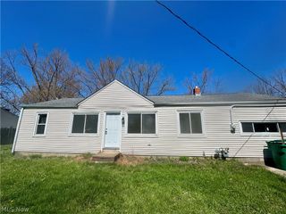 7407 Hawk Avenue, Mentor, OH 44060