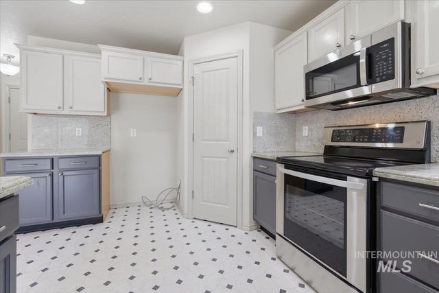 11860 Huckleberry Dr, Nampa, ID 83651