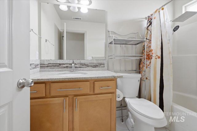 11860 Huckleberry Dr, Nampa, ID 83651