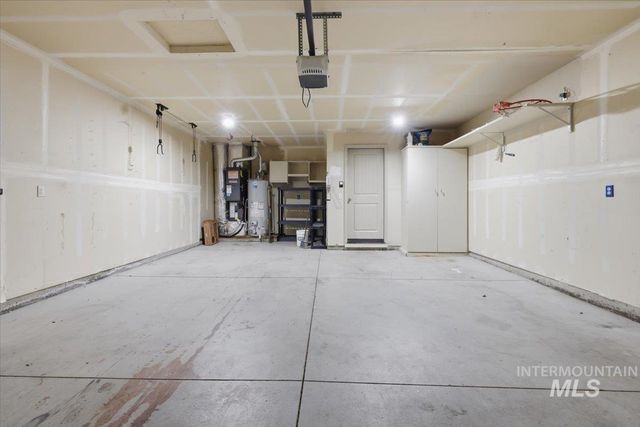 11860 Huckleberry Dr, Nampa, ID 83651