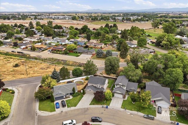 11860 Huckleberry Dr, Nampa, ID 83651