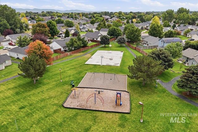 11860 Huckleberry Dr, Nampa, ID 83651