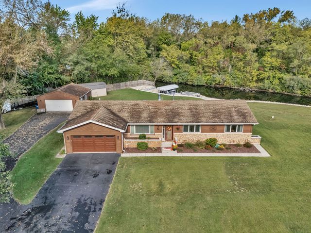 5640 E North Prairie Drive, Morris, IL 60450